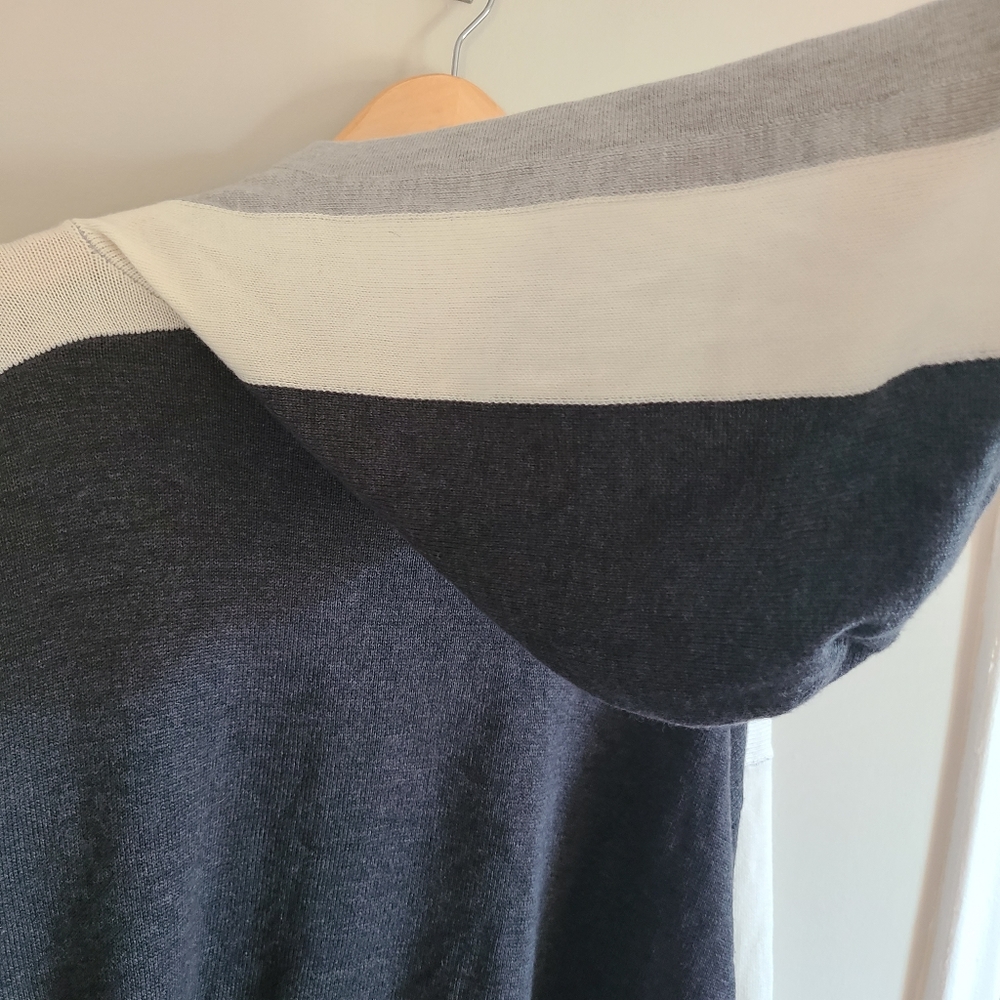 Relaxed Gray & Cream Hooded Knit Sweater - Picture 6 of 8